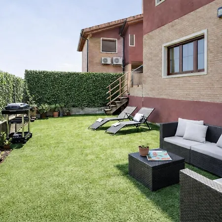 Casa Con Gran Jardin Y Barbacoa 